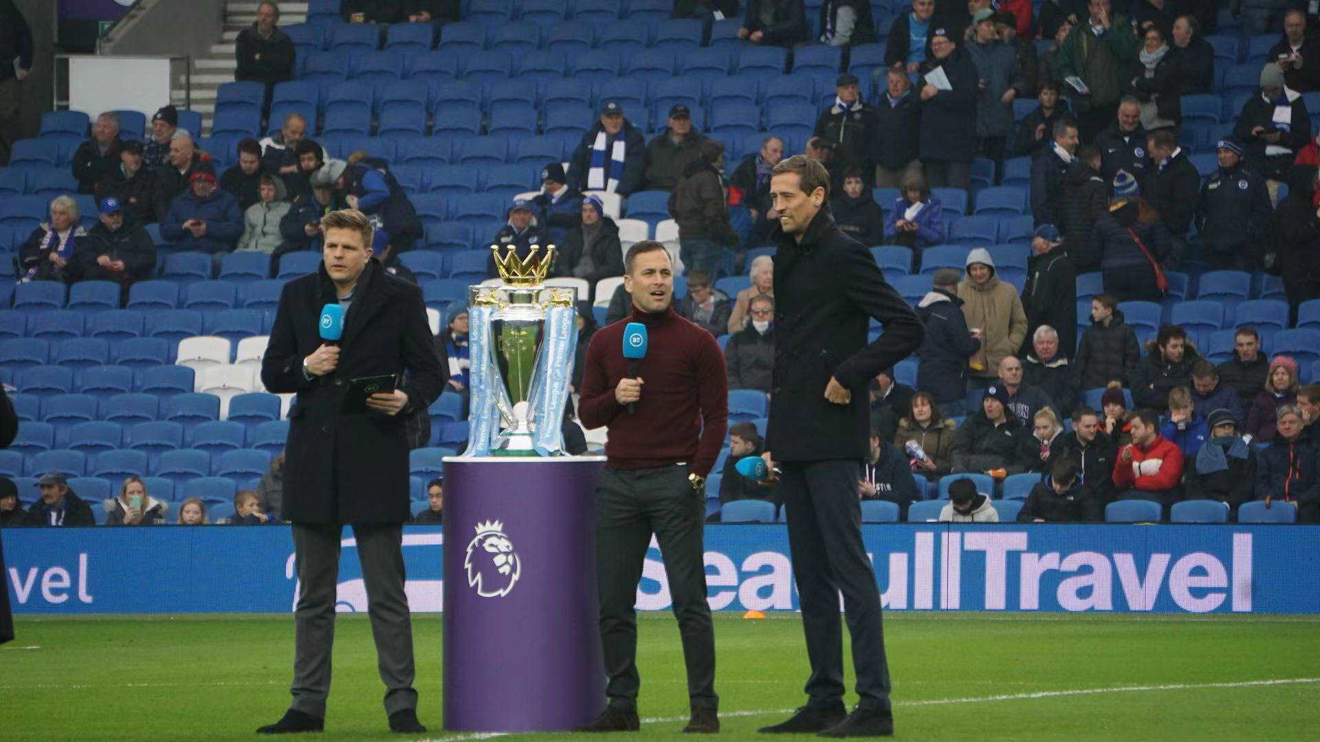 更是对球员 更是对球员